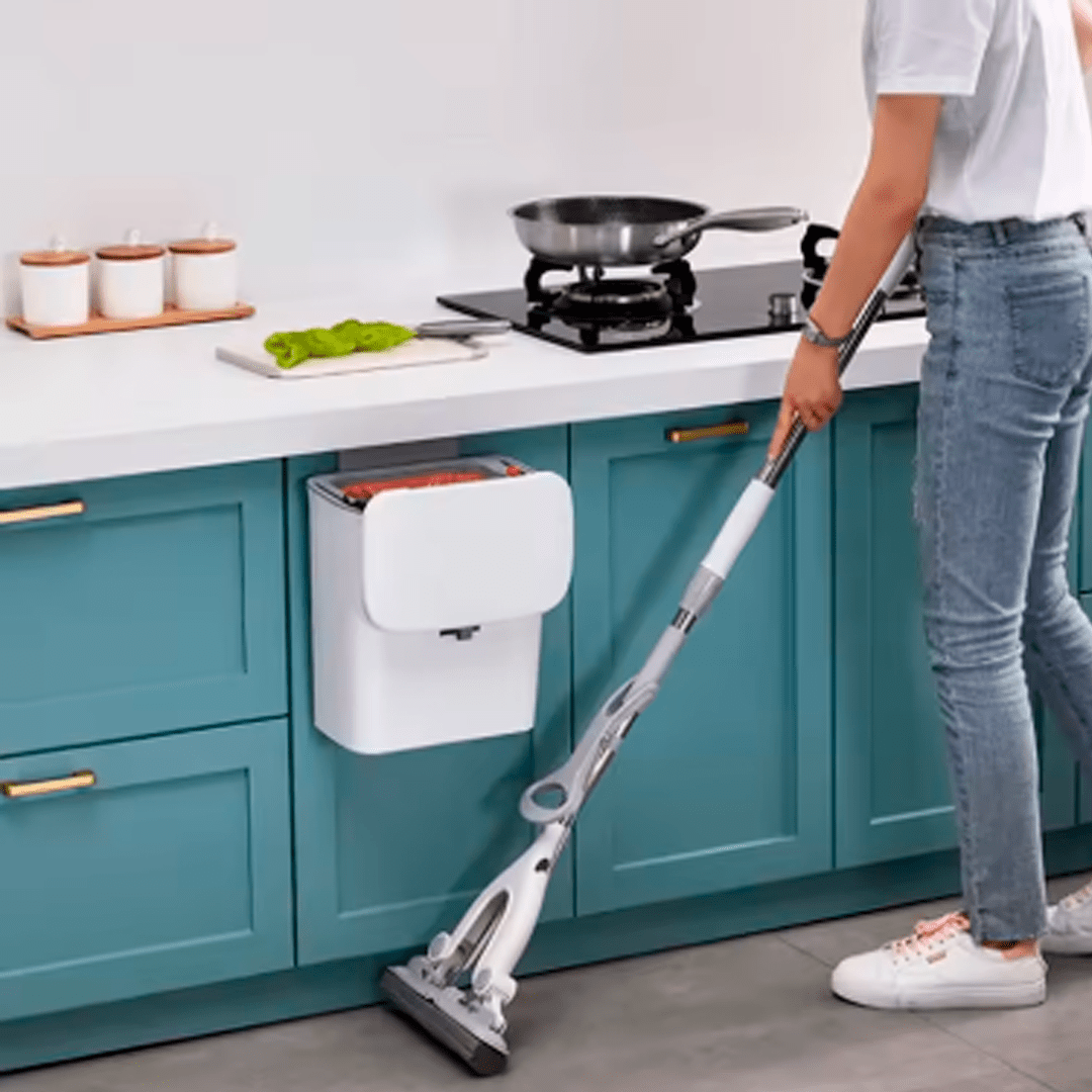 Lixeira Compacta Pendurável com Tampa 7 Litros – Organização e Praticidade ao seu Alcance!