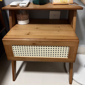 Mesa de Cabeceira Multifuncional de Bambu