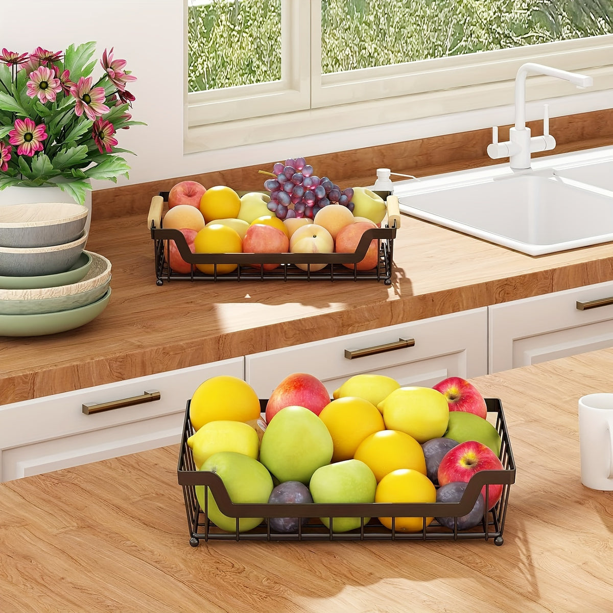 Prateleira de balcão de 2 níveis com 2 ganchos para cesta de frutas, adequada para cozinha, prateleira organizadora de frutas e vegetais de pão de metal removível com alça de madeira, tigela de rack de armazenamento retangular de grande capacidade, preto